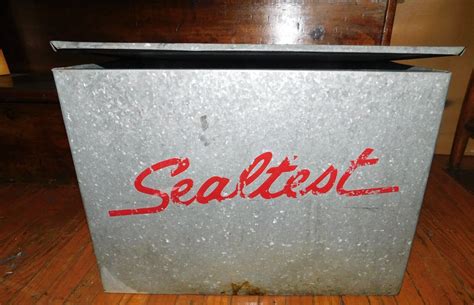 Vintage Sealtest Rustic Galvanized Metal Dairy Home Delivery 